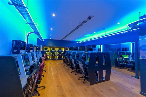 gaming lounge london|Gaming Cafe in London .